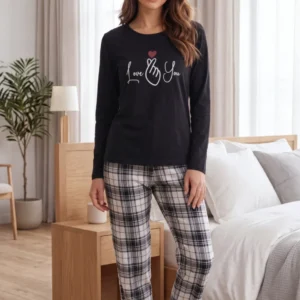 Siyah Ekose Desenli Kalp Figürlü Kadın Pijama Takımı